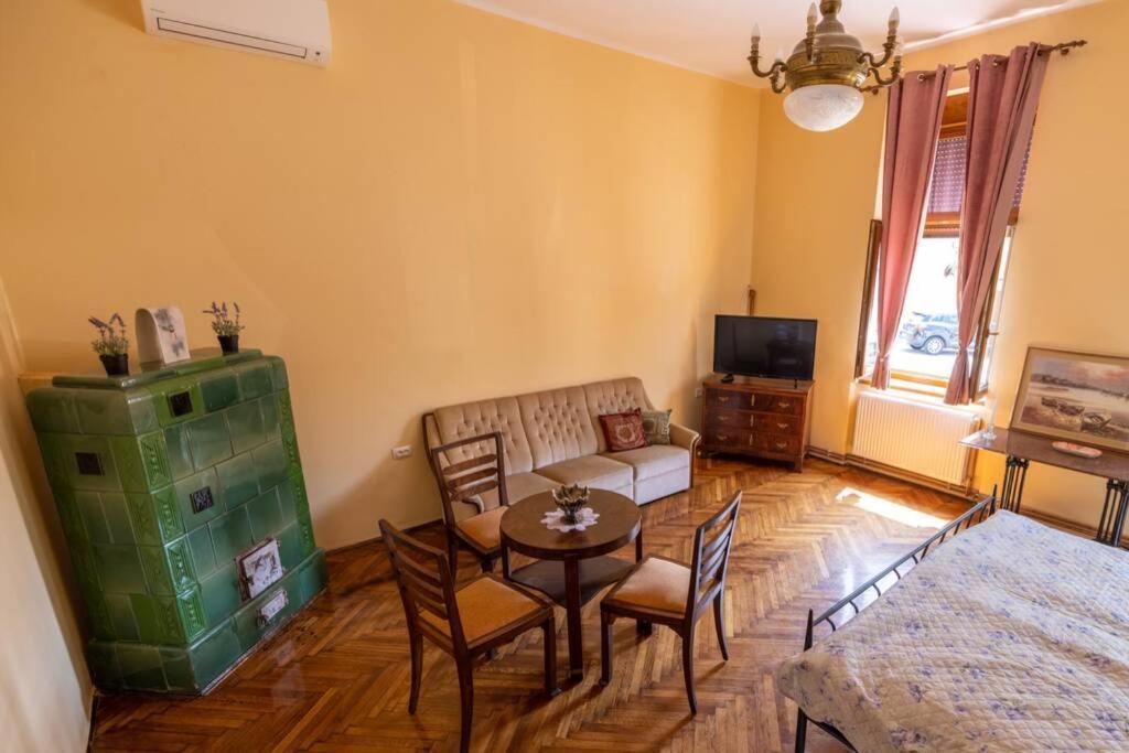 Apartman Gaudeamus Διαμέρισμα Βαράζντιν Εξωτερικό φωτογραφία